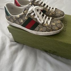 Men’s Gucci Sneakers 8.5