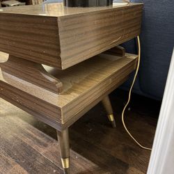 Mid century Modern end Table 