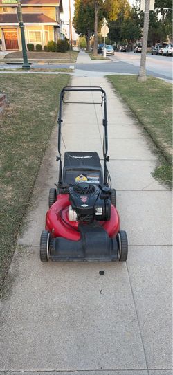 Yard machine /briggs & Stratton self propelled