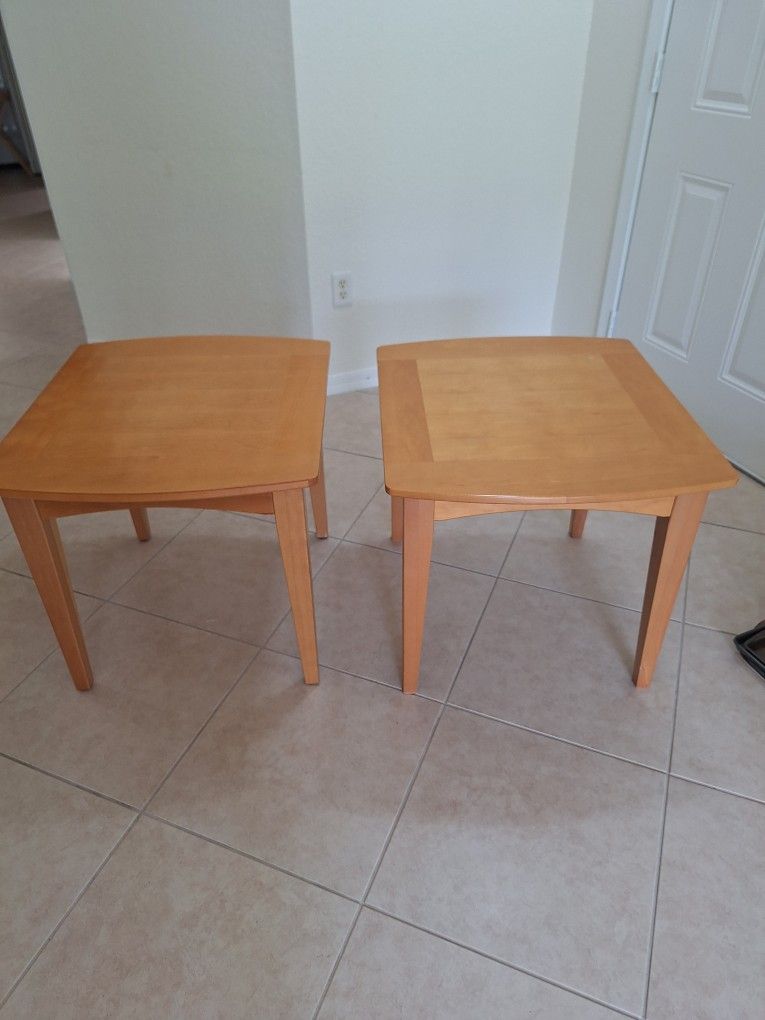 2 Maple Wood Side Tables