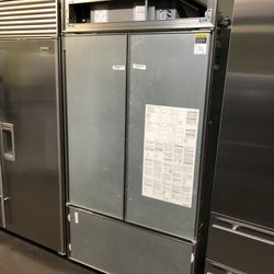 Sub Zero 42” Panel Ready French Door Refrigerator Bottom Freezer 