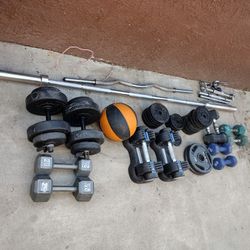 Work Out Lifting Weights 