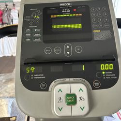 PRECOR USA elliptical