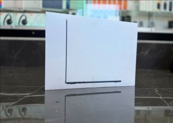 MacBook Pro M5 Chip 15" 512GB SSD ((Take It Home In Payments/ llévatelo a casa en pagos) only $10 down