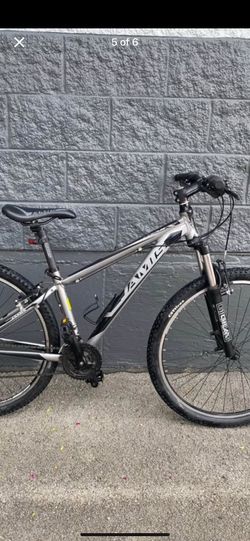 HIGH QUALITY : JAMIS : MOUNTAIN BIKE : MEDIUM
