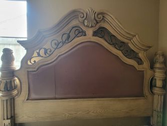 King Bed and 2 Night Stands