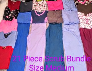 Women's Medium 21 Piece Scrubs Bundle
