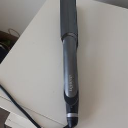 BABYLISS PARIS HAIR STRAIGHTENER IT WORKS PERFECT 