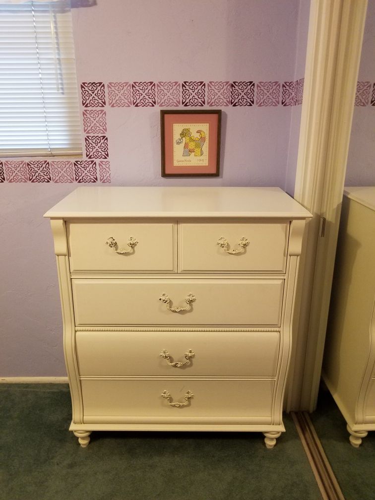 Girls Bedroom set
