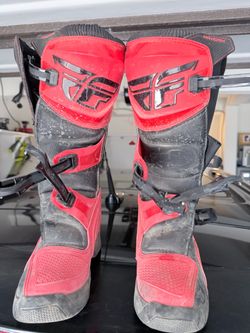 Fly Racing Maverik Motocross Boots – Red/Black Size 7