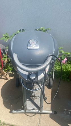 Electric patio grill
