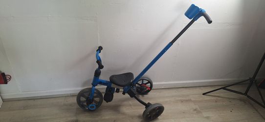 Kids tricycle