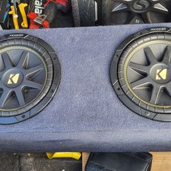 Dual 10 Inch Kicker Subs With Amplifier 