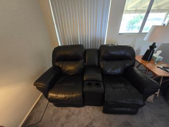 Black Reclining Loveseat w/ Center Console & Cup Holders