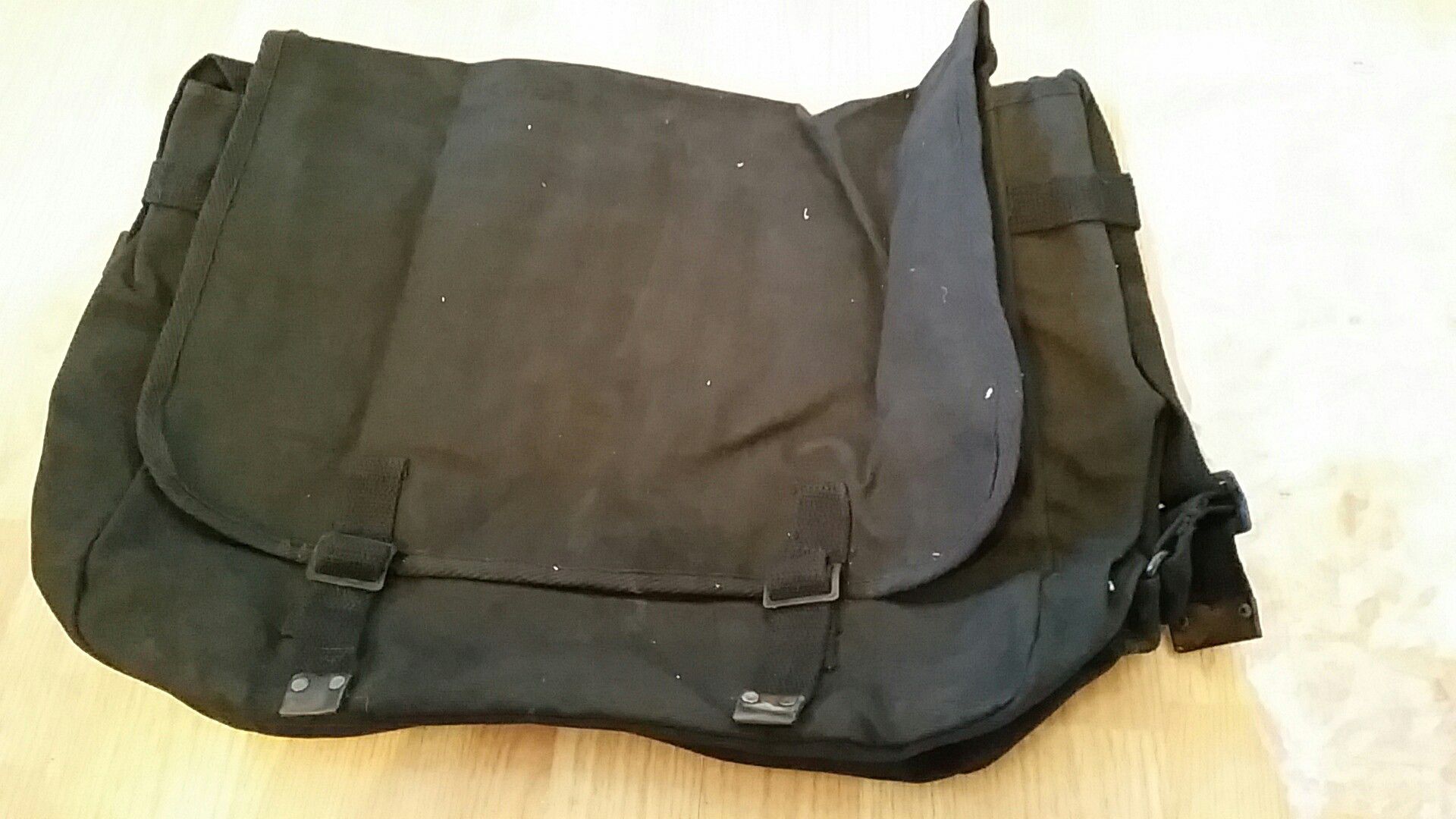 Genuine Army Duffle Bag