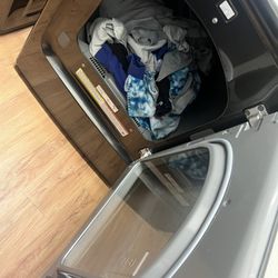 SAMSUNG WASHER AND DRYER 