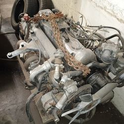 Mercedes 1985 300D Diesel Engine 