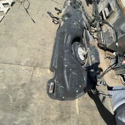 Gas Tank/Pump 2018 Camaro SS