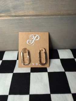 Plunder Oval Drop Earrings
