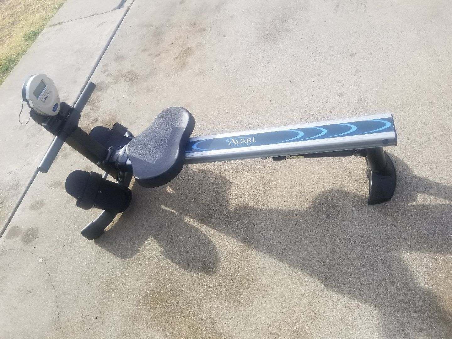 Rowing Machine / EXERCISE MACHINE