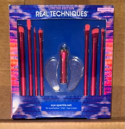 (Price negotiable) Limited edition real techniques 9- piece eye sparkle, gift set
