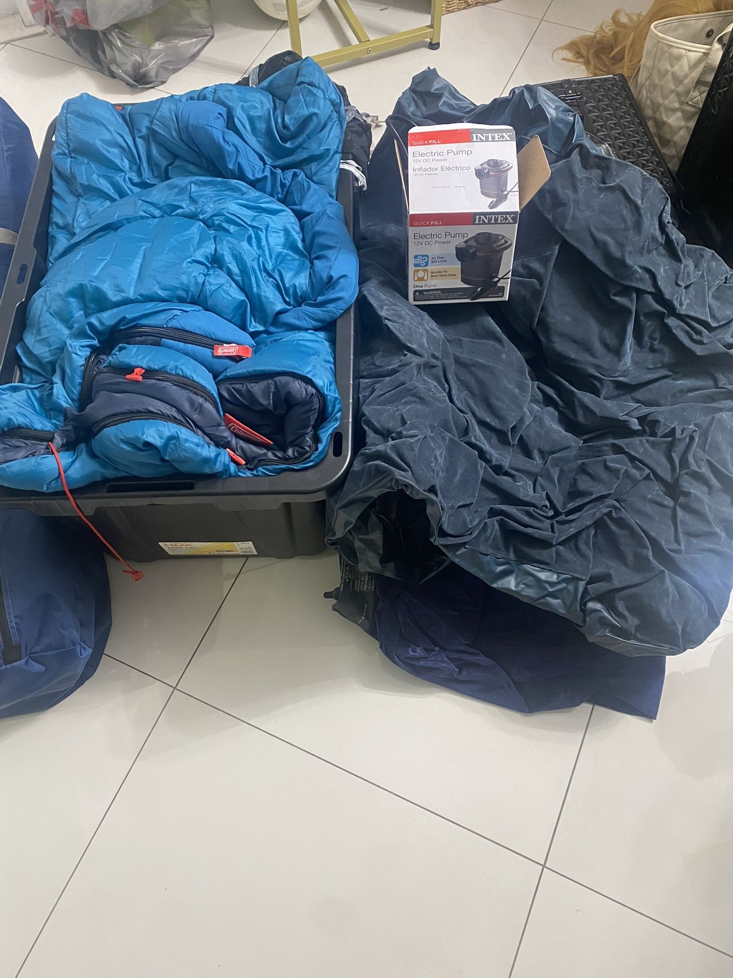Camping Gear Bundle – Sleeping Bag, Air Mattress & Electric Pump