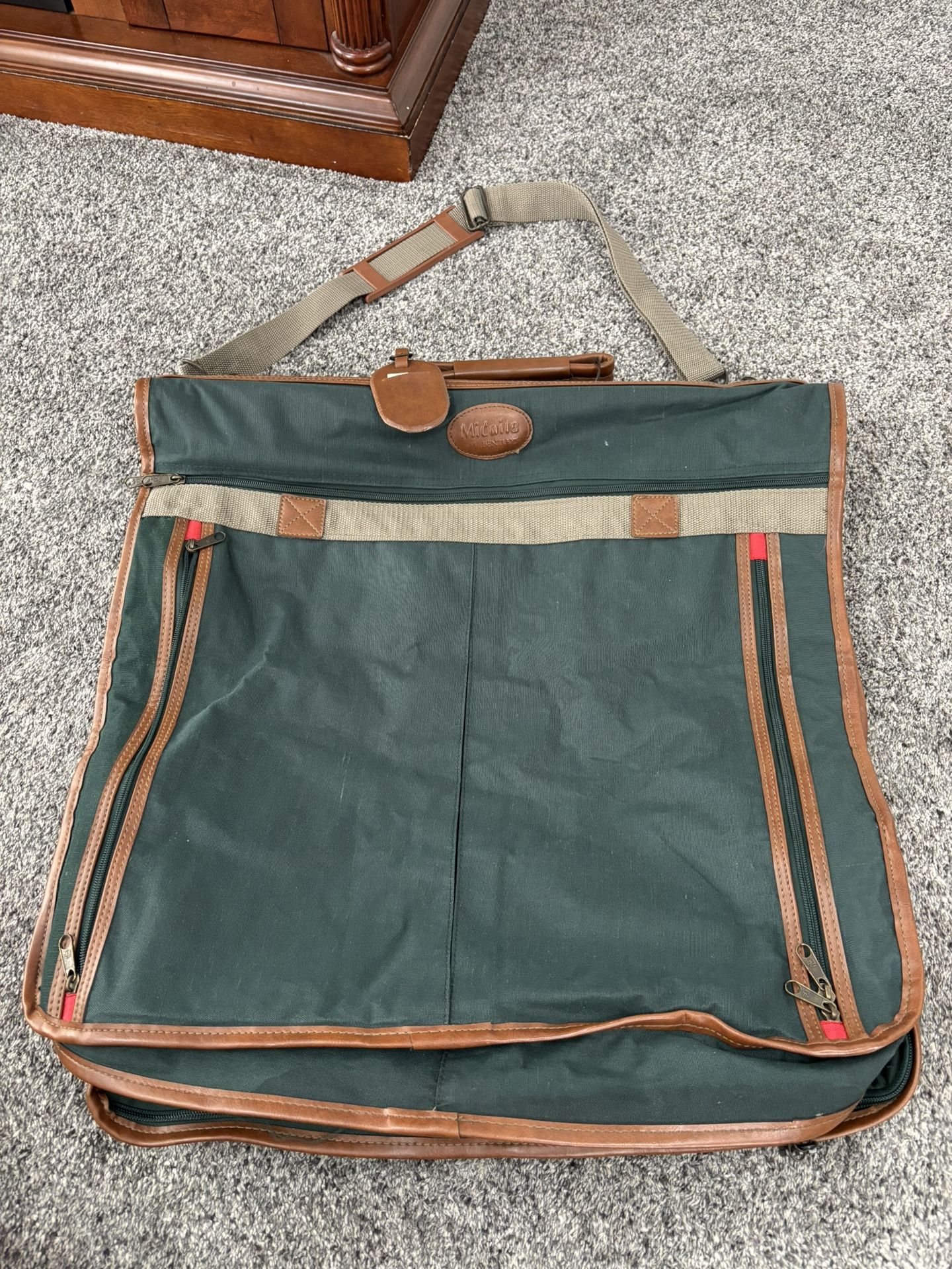 Vintage Rare Bentley’s Locking Travel Garment Bag with Shoulder Strap