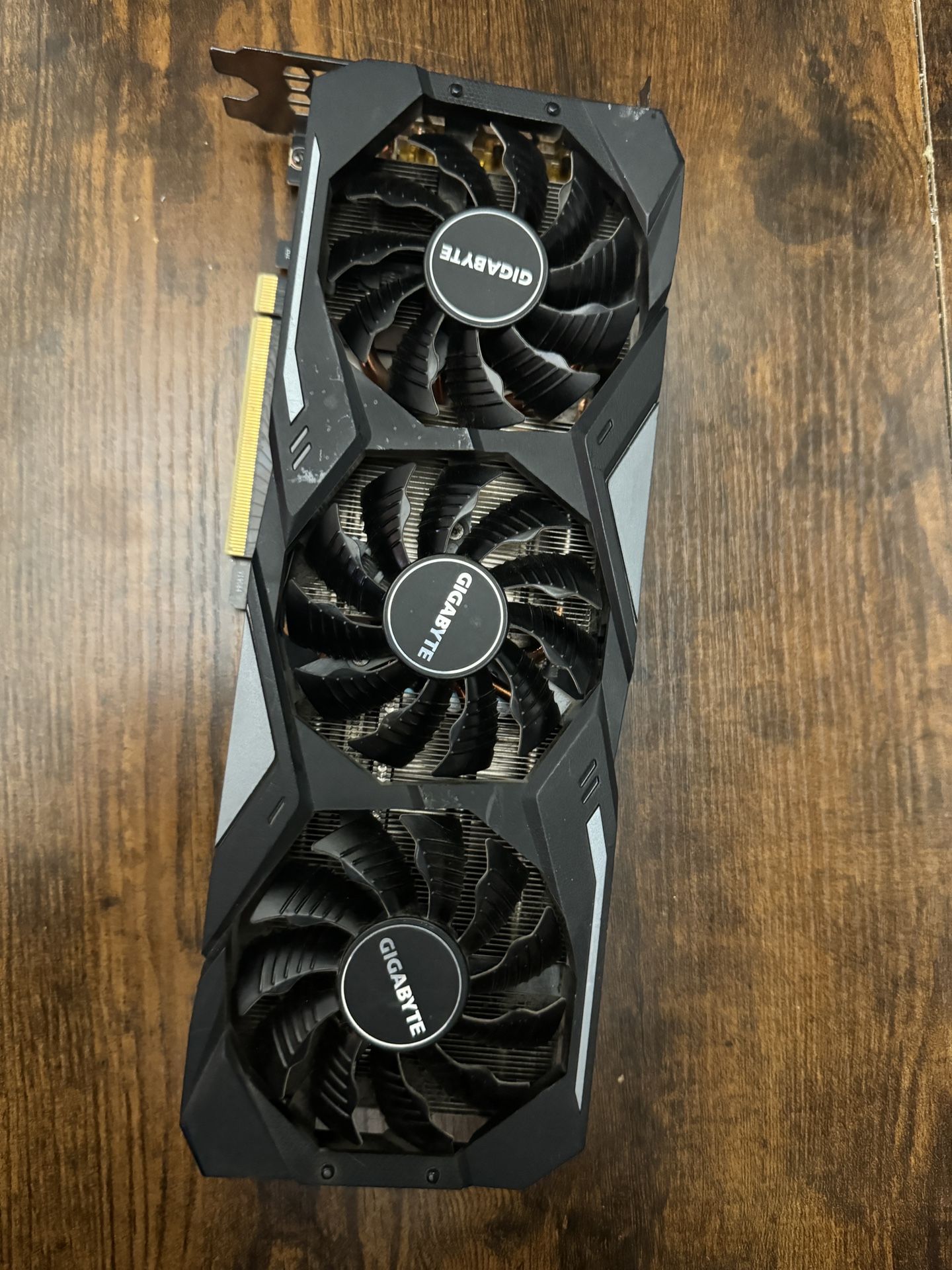 Gigabyte GPU Wind force RTX 2070 SUPER