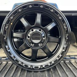 KMC Rims 20 inch Black.    for GM /Chevy 