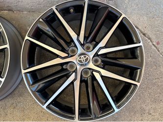 2021-2024 18" Toyota Camry SE OEM Wheels