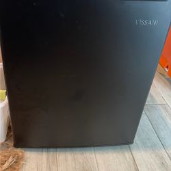 Compact Refrigerator