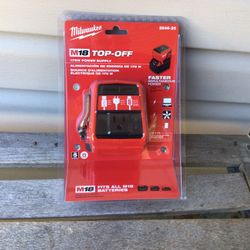 Milwaukee M18 TOP-OFF Power Supply. Brand NEW.   NUEVO.