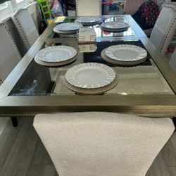 Dinning Table