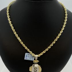 New Gold Chain With Pendant