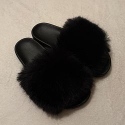 Black Fur Slides (SIZE 9.5) 