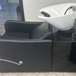 Minerva Wash Bowl & Chair Black (Hair Salon)