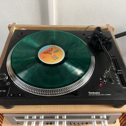 Technics SL-1200 MK7