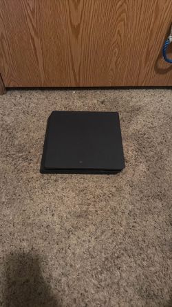 Playstation 4 (No controller) (No cords)