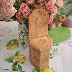 VINTAGE POLISH HAND CARVED WOOD SALT BOX FOLK ART boho Farmhouse Shabbychic country 