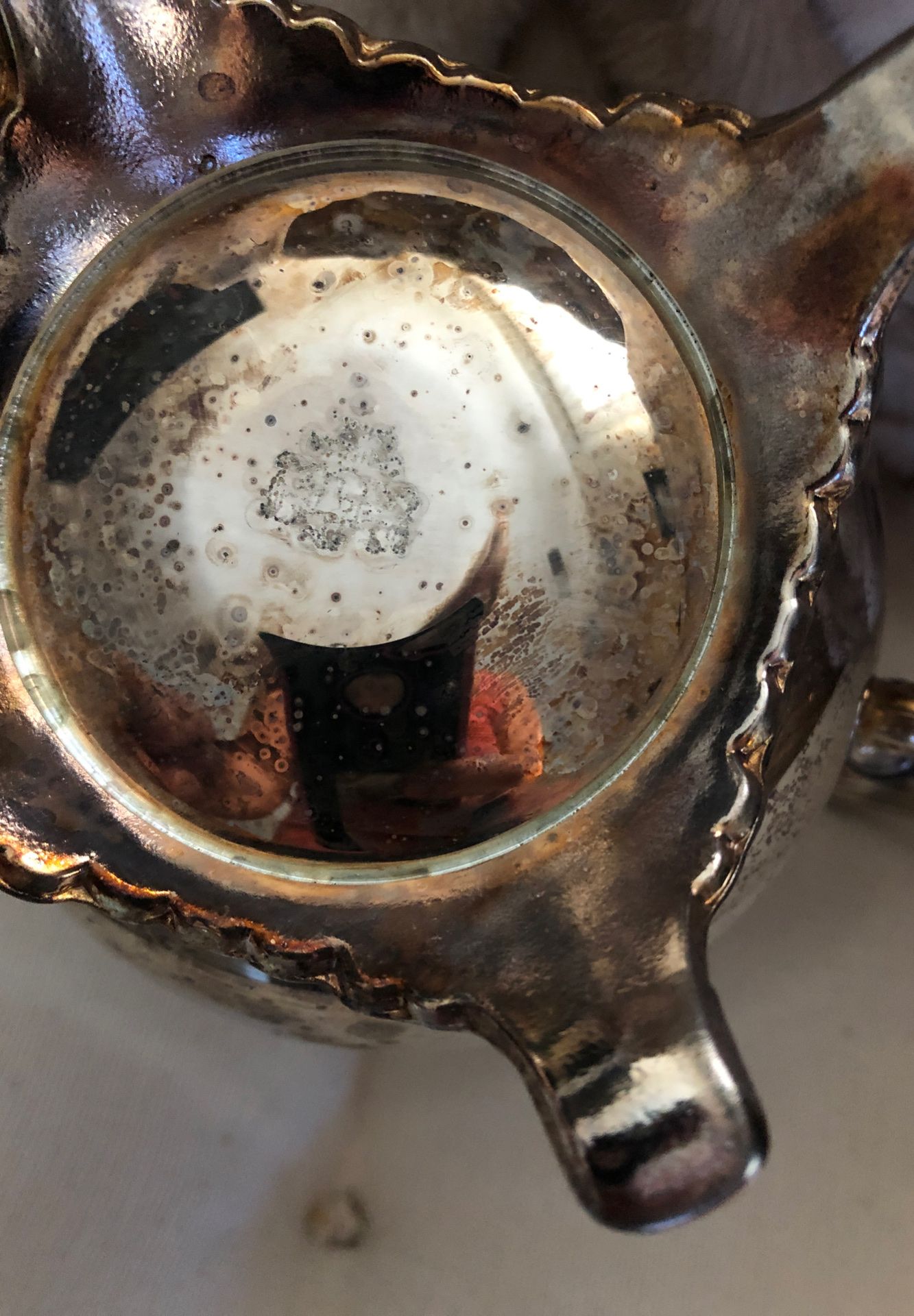 Silver teapot large size detailed handle and spout. Oneida USA