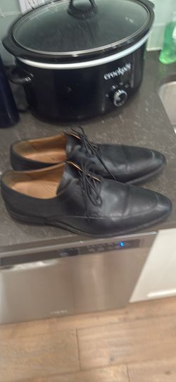 Men’s dress shoes
