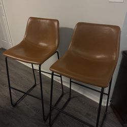 2 Bar/Counter Stools