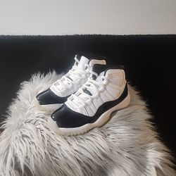 Jordan 11 Gratitudes Size 4