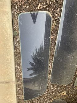 1973-1991 Chevy/GMC Suburban Rear Glass