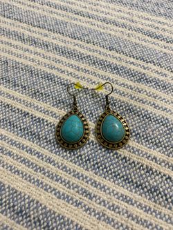 Brass Earrings 💙