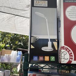 LED DESK LAMP