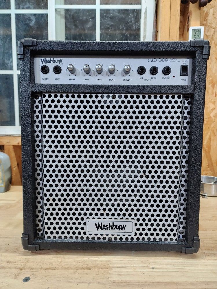 Washburn bad dog bass guitar amp amplifier