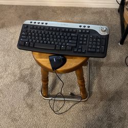 Logitech Wireless Keyboard And Mouse W Wired Mouse