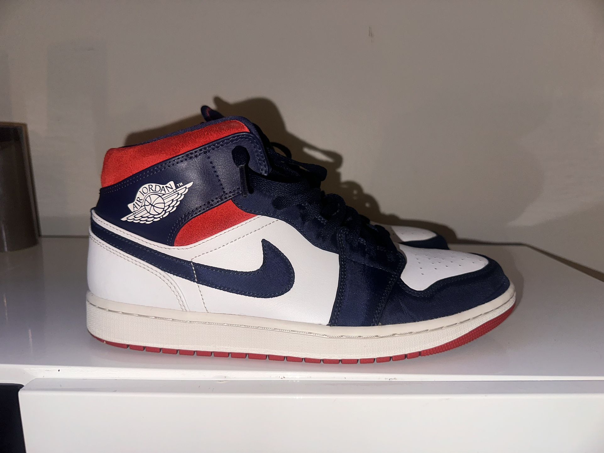 Jordan 1 Mid SE USA