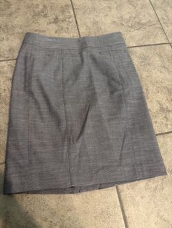 Ann Taylor Women Gray Pencil Skirt. Size 0. Like New